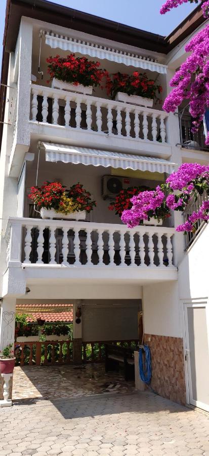 House Lucija Apartment Porec Exterior photo